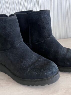 UGG Black KRISTEN Suede Short Ankle Booties